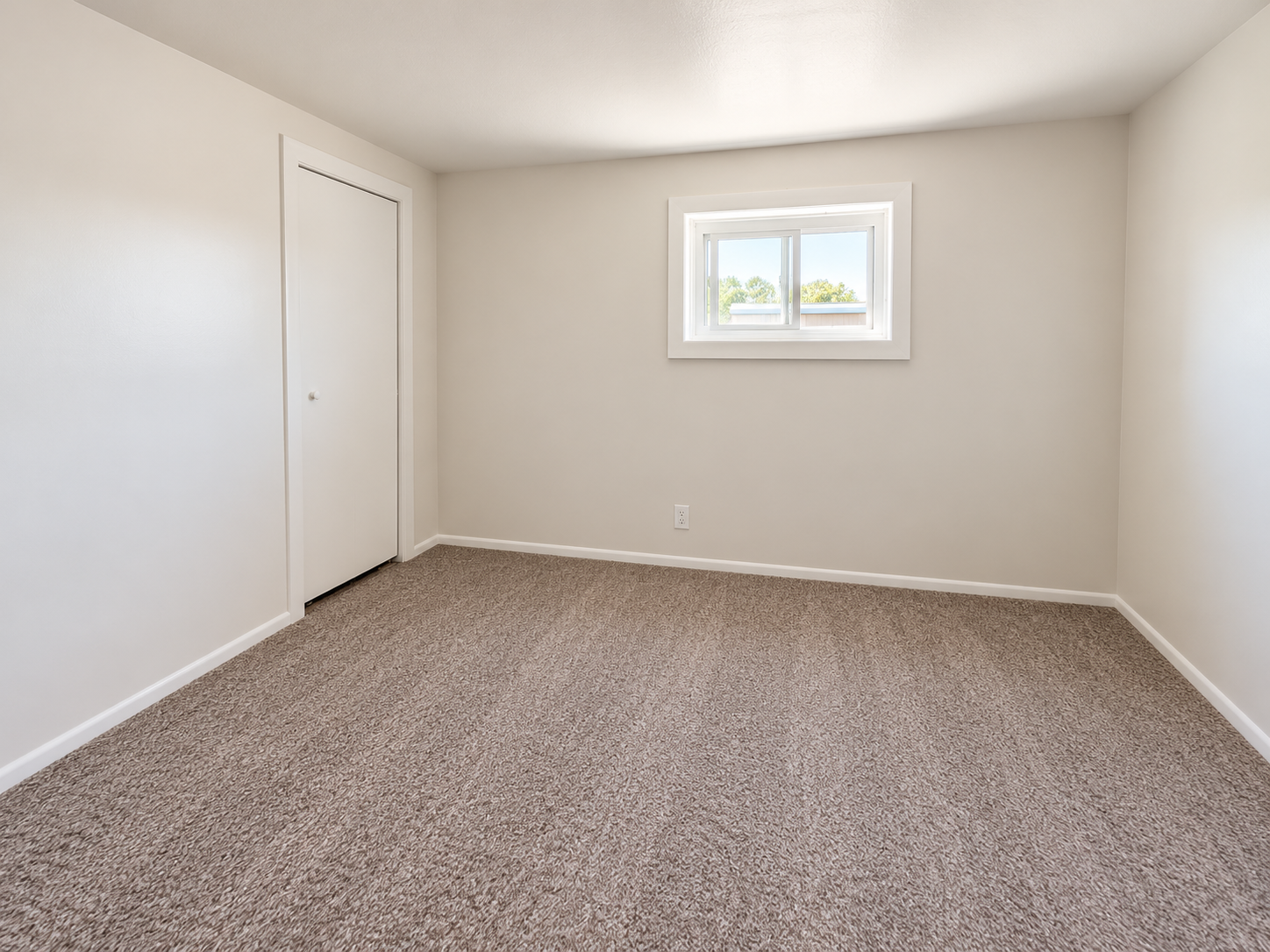 1 Bedroom Apartment Across from Wurtsmith photo 12